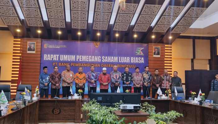 Bupati Bengkulu Utara Hadiri RUPS Pengisian Pimpinan Bank Bengkulu