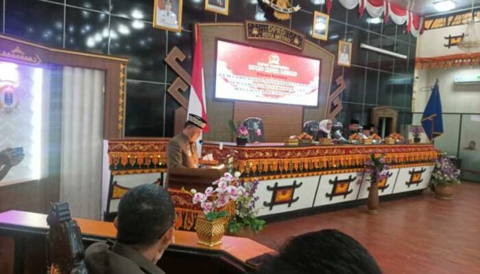 Pemkot Metro Sampaikan LKPJ Tahun 2024 dalam Rapat Paripurna DPRD