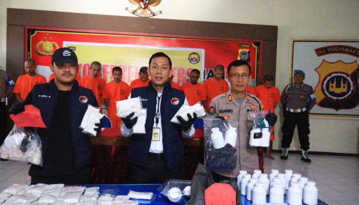 Satresnarkoba Yogyakarta Amankan 10 Tersangka dan 150 Ribu Pil Narkoba dalam Operasi 1 Bulan