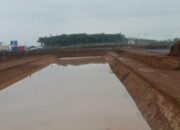 Warga Padang Jaya Keluhkan Limbah PT Berkat Bumi Sawit