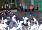 Komandan Pasmar 2 Tinjau Latihan Atlet Bola Voli Marinir Wilayah Timur