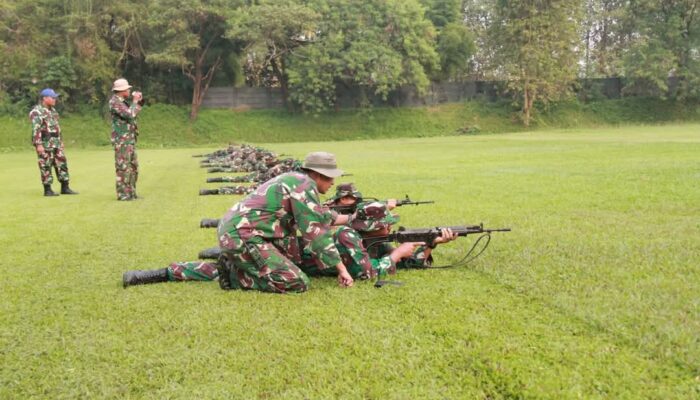 Prajurit Yonbekpal 1 Marinir Latihan Menembak Persiapan Batalyon Teladan 2025