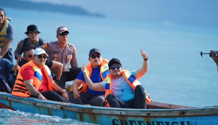 Bupati Bengkulu Utara Tinjau Potensi Wisata Pulau Dua di Enggano