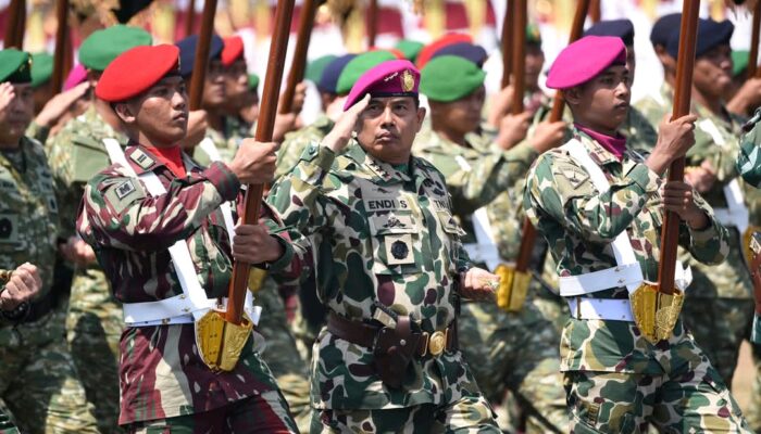 Letjen TNI (Mar) Dr Endi Supardi Resmi Jabat Pangkormar Pertama