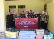 Kejari Balam Gelar Bakti Sosial dan Anjangsana Peringati Hari Lahir Kejaksaan ke-80