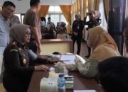 Kejari Bengkulu Gelar Tes Urine dan Pemeriksaan Kesehatan untuk Seluruh Pegawai