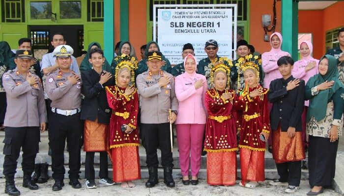 Sentuhan Humanis Kapolres Bengkulu Utara, Kunjungi SLB dan Beri Motivasi Siswa Berkebutuhan Khusus