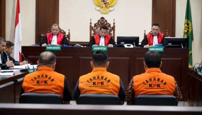Sidang Perdana Kasus OTT KPK Rejang Lebong, Jaksa Dakwakan Tiga Kontraktor Pemberi Suap