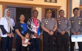 Kapolres Bengkulu Utara Jenguk Personel yang Sakit, Berikan Dukungan Moril dan Doa Kesembuhan