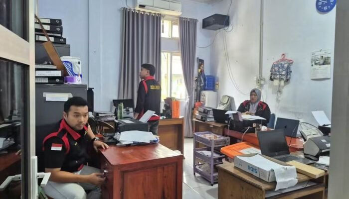 Usut Dugaan Korupsi Dana Hibah Pilkada 2024, Kejari Mukomuko Geledah Kantor KPU